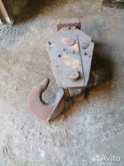 Крюковая подвеска б/у