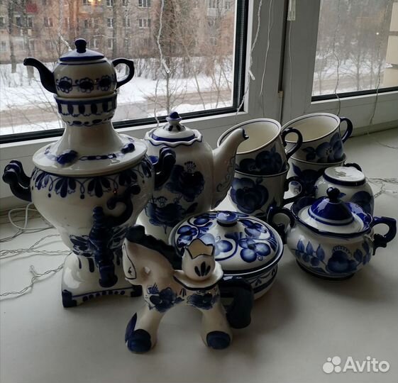 Гжель часы, посуда, рисовый фарфор