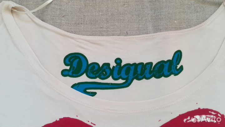 Desigual футболка бежевая с сердцем L, 48