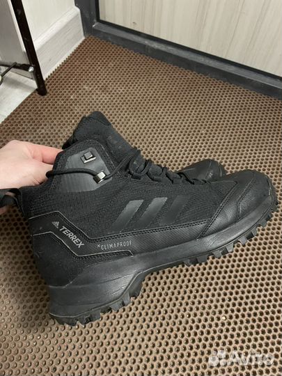 Зимние ботинки adidas terrex
