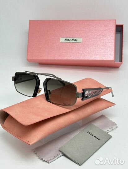 Солнцезащитные очки miu miu