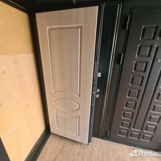 Металлическая дверь бу 860 2050 в квартиру