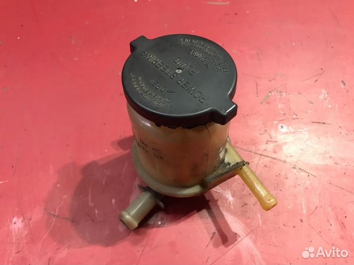 Бачок гур Toyota Avensis Т250 (дорестайл) 1CD-FTV