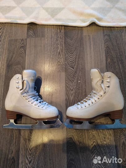 Коньки для фигурного катания Jackson Artiste