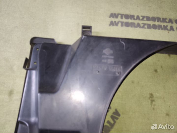 Диффузор радиатора Nissan Elgrand E51 VQ35DE