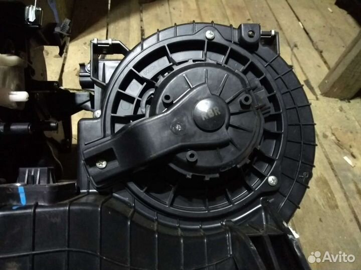 Корпус печки Kia Rio 3 с кондиционером