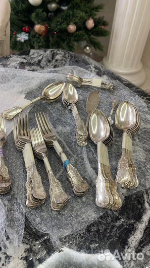 Столовые приборы