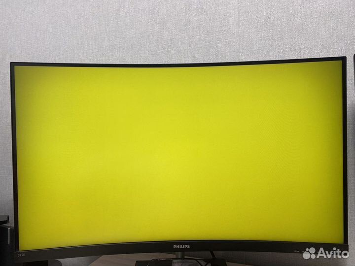 Монитор Philips 32