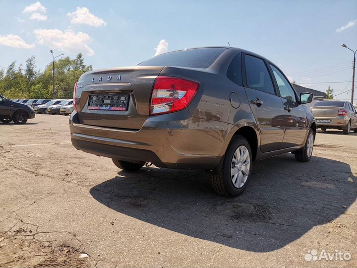 LADA Granta 1.6 МТ, 2024