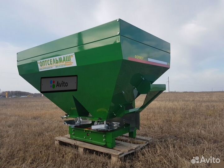 Разбрасыватель удобрений Оптсельмаш Фермер 1100, 2022