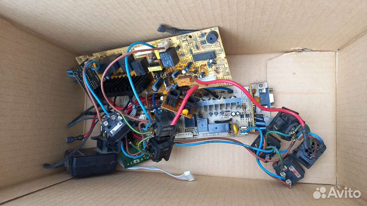 Радиодетали блока питания и аккумуляторы к ним