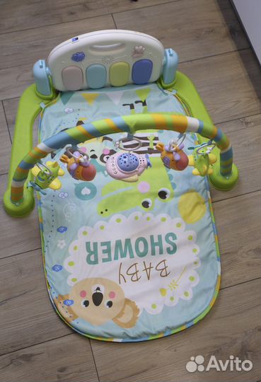 Развивающий коврик с пианино