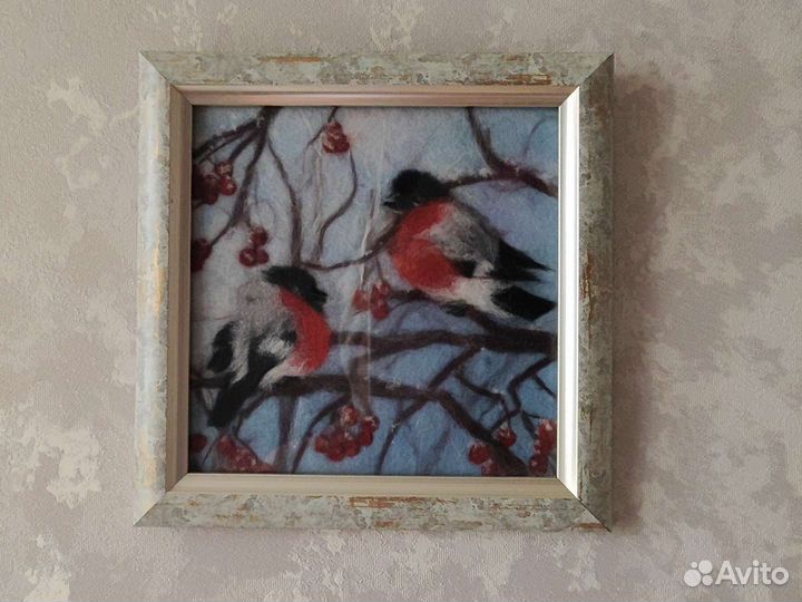 Картина из шерсти Снегири