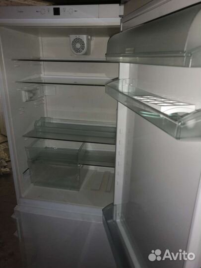 Холодильник Liebherr по запчастям