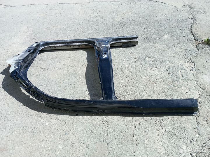 Часть кузова правая Toyota LC 200 2007-2015