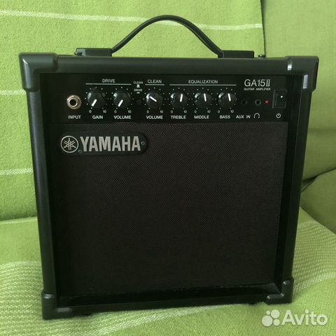 Комбоусилитель для электрогитары Yamaha GA 15 II