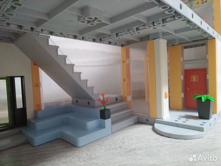 Playmobil школа