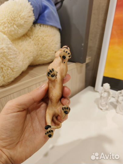 Фигурка льва