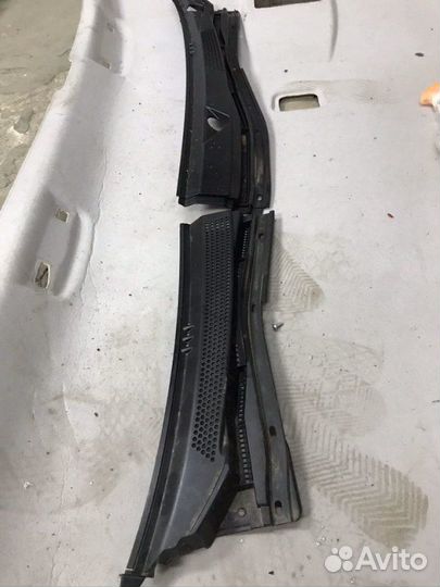 Планка лобовое стекло Mitsubishi L200