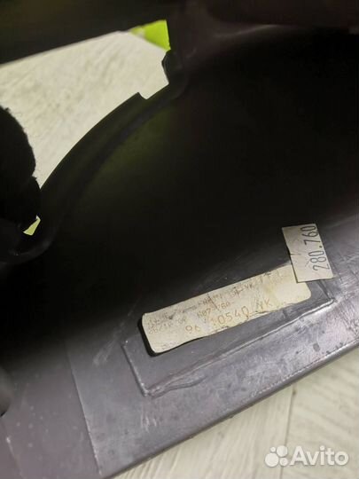 Консоль Пежо 206