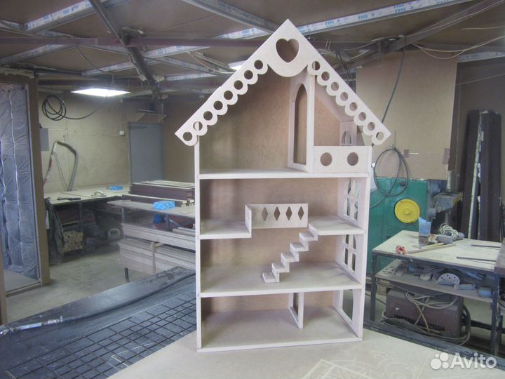 Кукольный домик новый