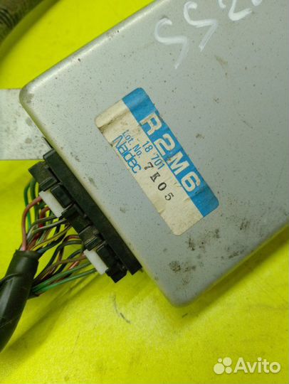 Блок управления двигателем Mazda Bongo SS28M R2