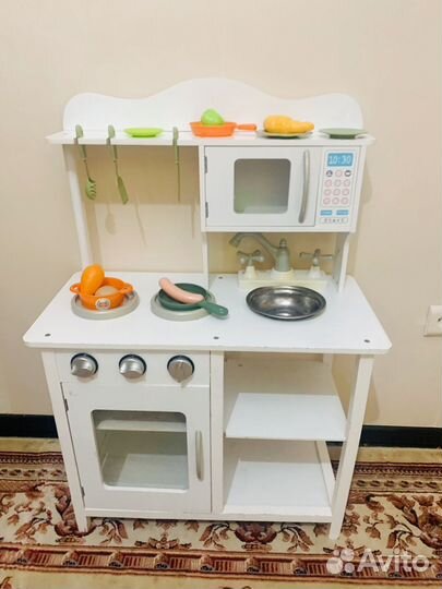 Детская деревянная кухня