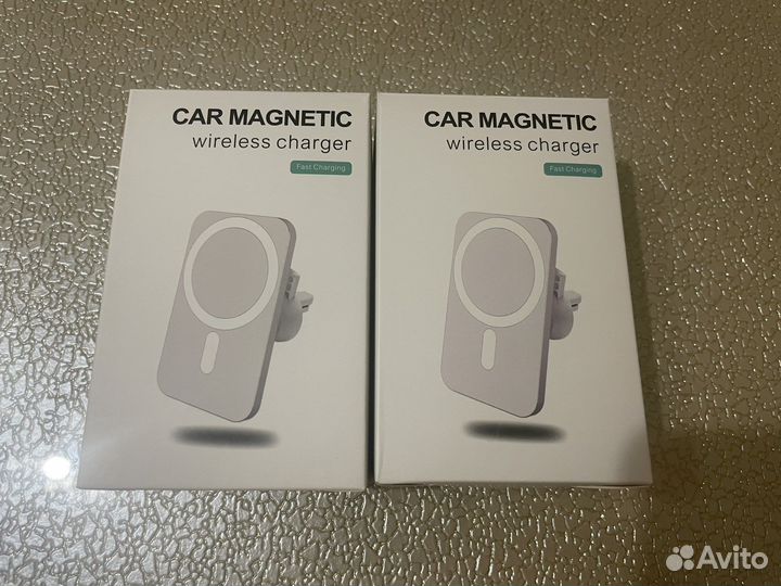 Магнитная зарядка-держатель для телефон