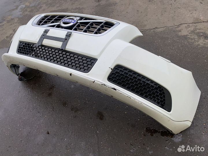 Бампер передний Volvo V70 P2 BW