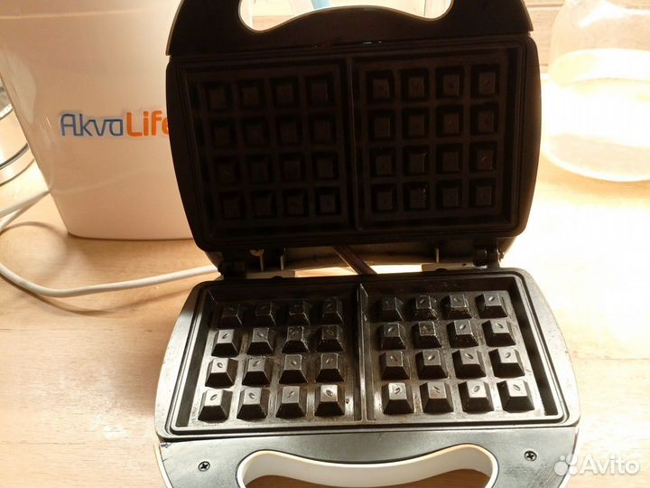 Электрическая вафельница