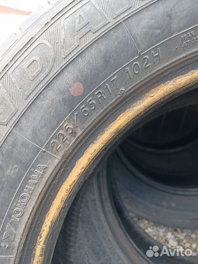 Шины 225 65 17 летние бу