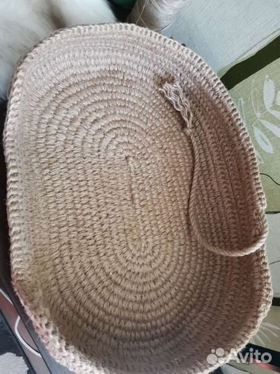 Лежанка для кошечки или собачки из джута