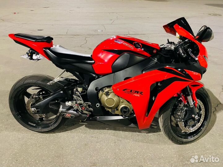 Хонда CBR1000RR