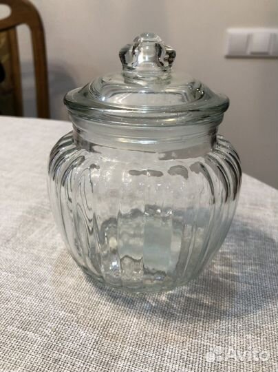 Банка стеклянная с крышкой
