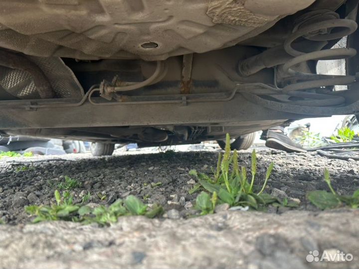 Топливный бак Nissan Micra K12 хэтчбек CR12DE 2006