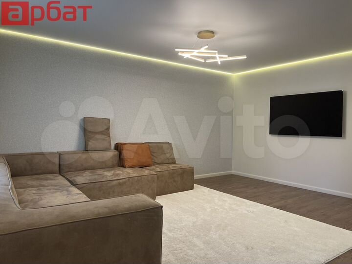 3-к. квартира, 107 м², 1/3 эт.