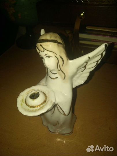 Статуэтки вазочки