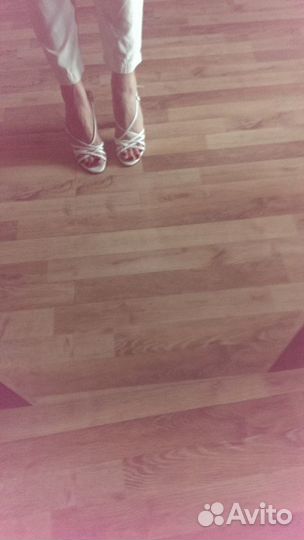 Босоножки Италия белые Manas новые 36-37