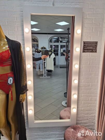 Зеркало с подсветкой