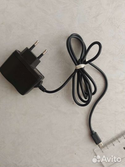 Зарядочное устройство