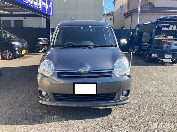 Toyota Sienta 1.5 CVT, 2010, 50 000 км