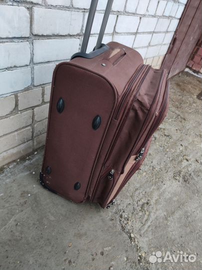 Чемодан на колесах бу