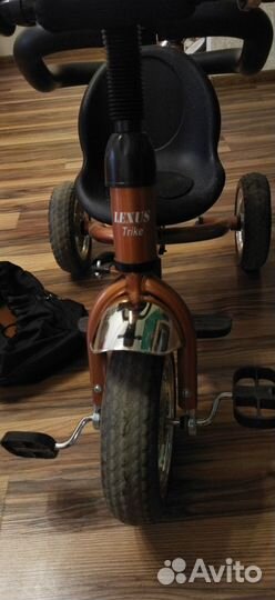 Детский трехколесный велосипед