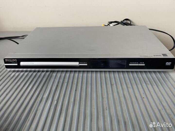 Видеомагнитофон philips