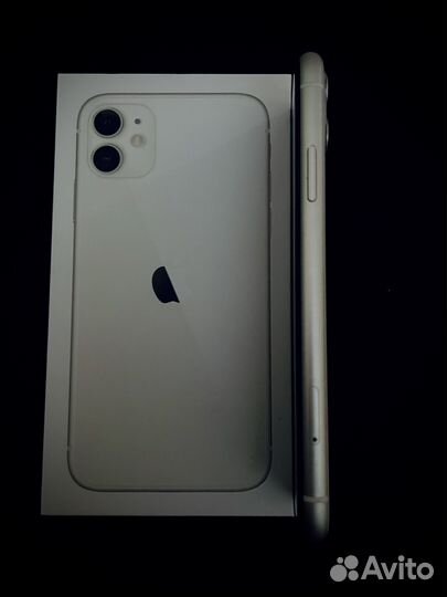 iPhone 11, 64 ГБ