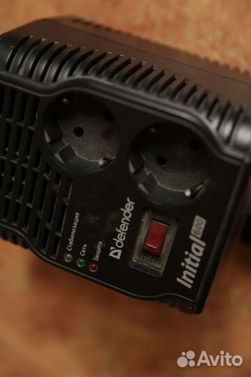 Стабилизатор напряжения Defender AVR 600