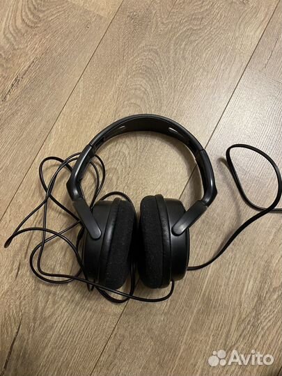 Проводные наушники philips