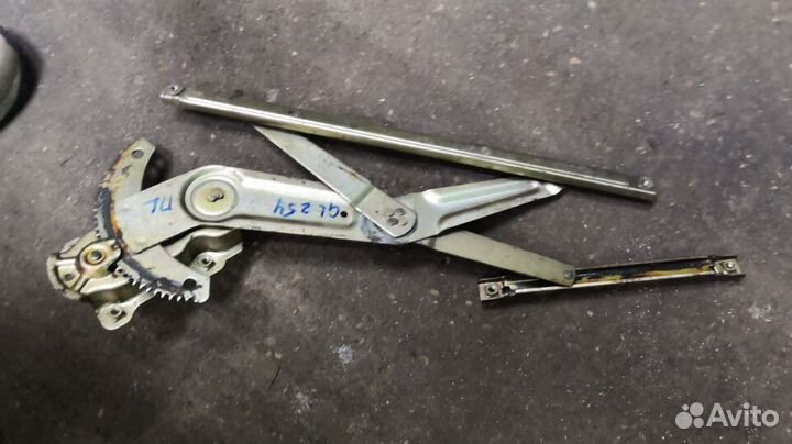 Стеклоподъемник механ.передний левый Geely MK I