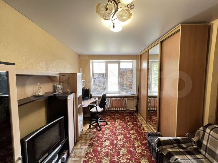 1-к. квартира, 30,4 м², 1/4 эт.