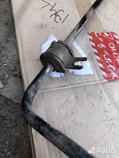 Задний стабилизатор Renault Duster